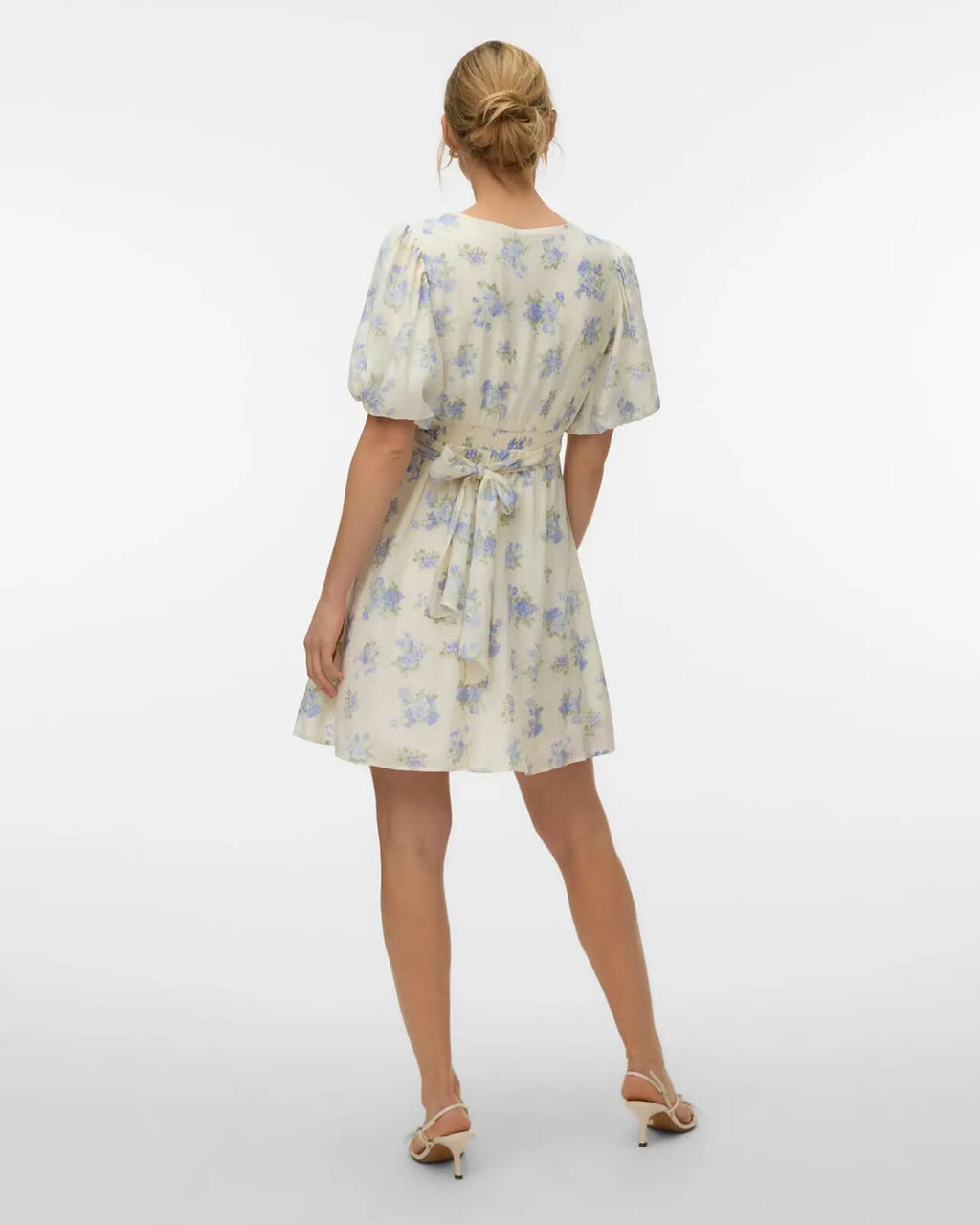 VERO MODA Kjole Bella 2/4 V-neck Short - Birch Blue/ Bella Flower