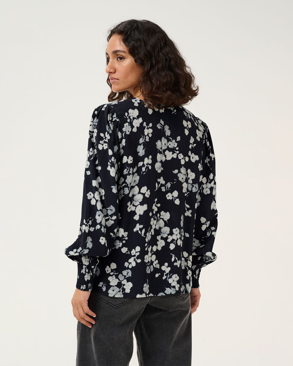 KAFFE Bluse Alice Blouse - Marine Flower