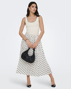 JDY Singlet Nanna S/L Scallop Edge Top Knt - Cloud Dancer/ Black Contrast