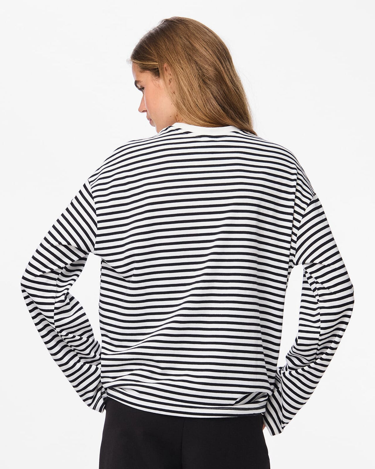 PIECES Topp Sadie LS Top - Cloud Dancer/ Black