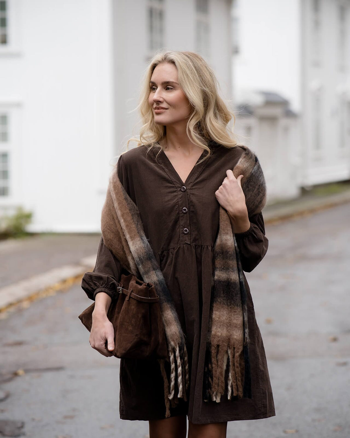FLOYD Kjole Ronda Babycord - Dark Brown
