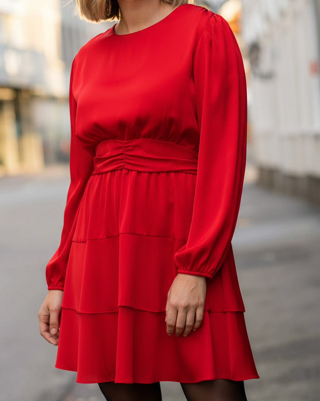 FLOYD Kjole Diane Round Satin - Red