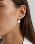 DYRBERG/KERN Øredobber Petun Golden - Gold/ White Pearl