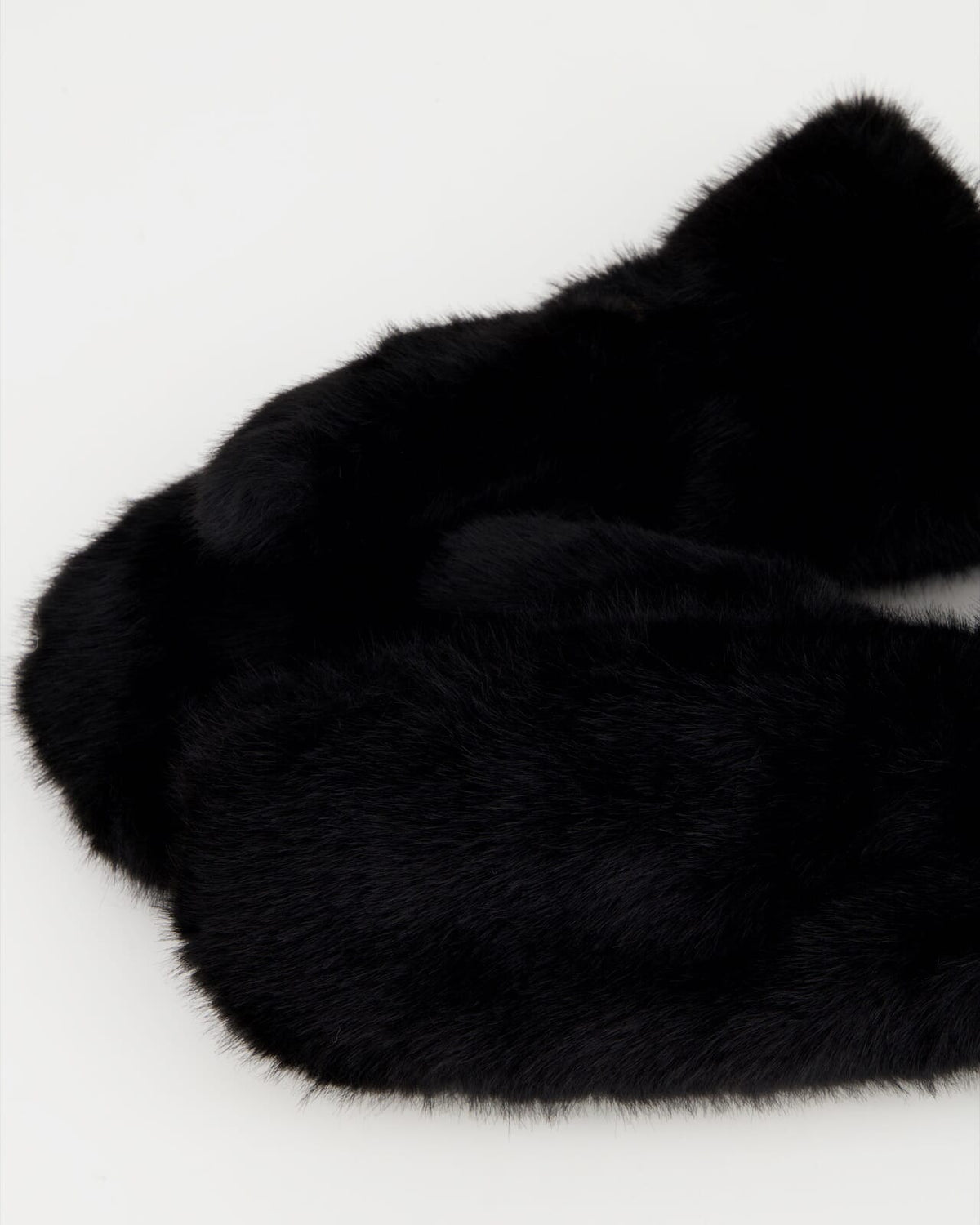 FLOYD Votter Fluff Mitten - Black