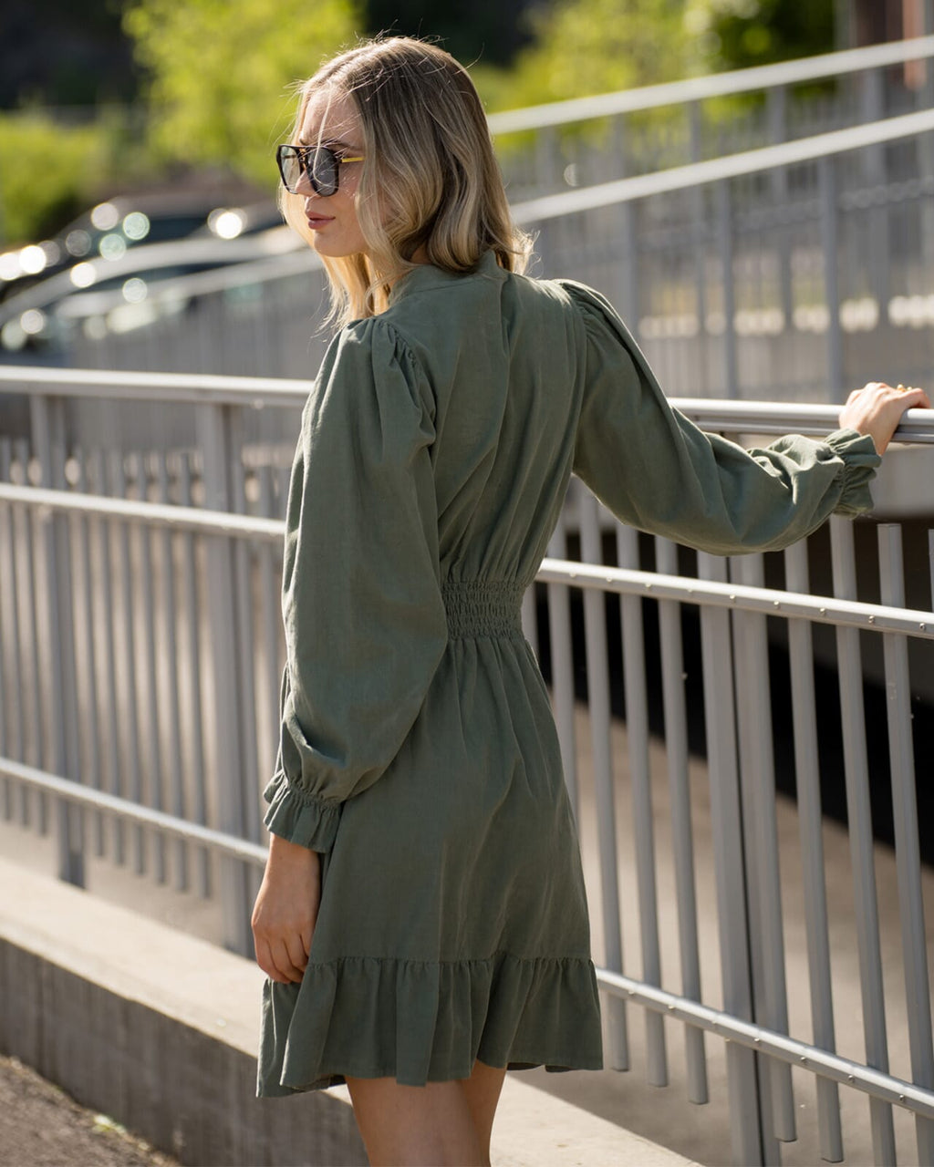 FLOYD Kjole Janne Babycord - Army Green