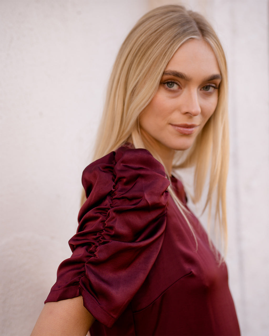 FLOYD Topp Bella Satin - Bordeaux