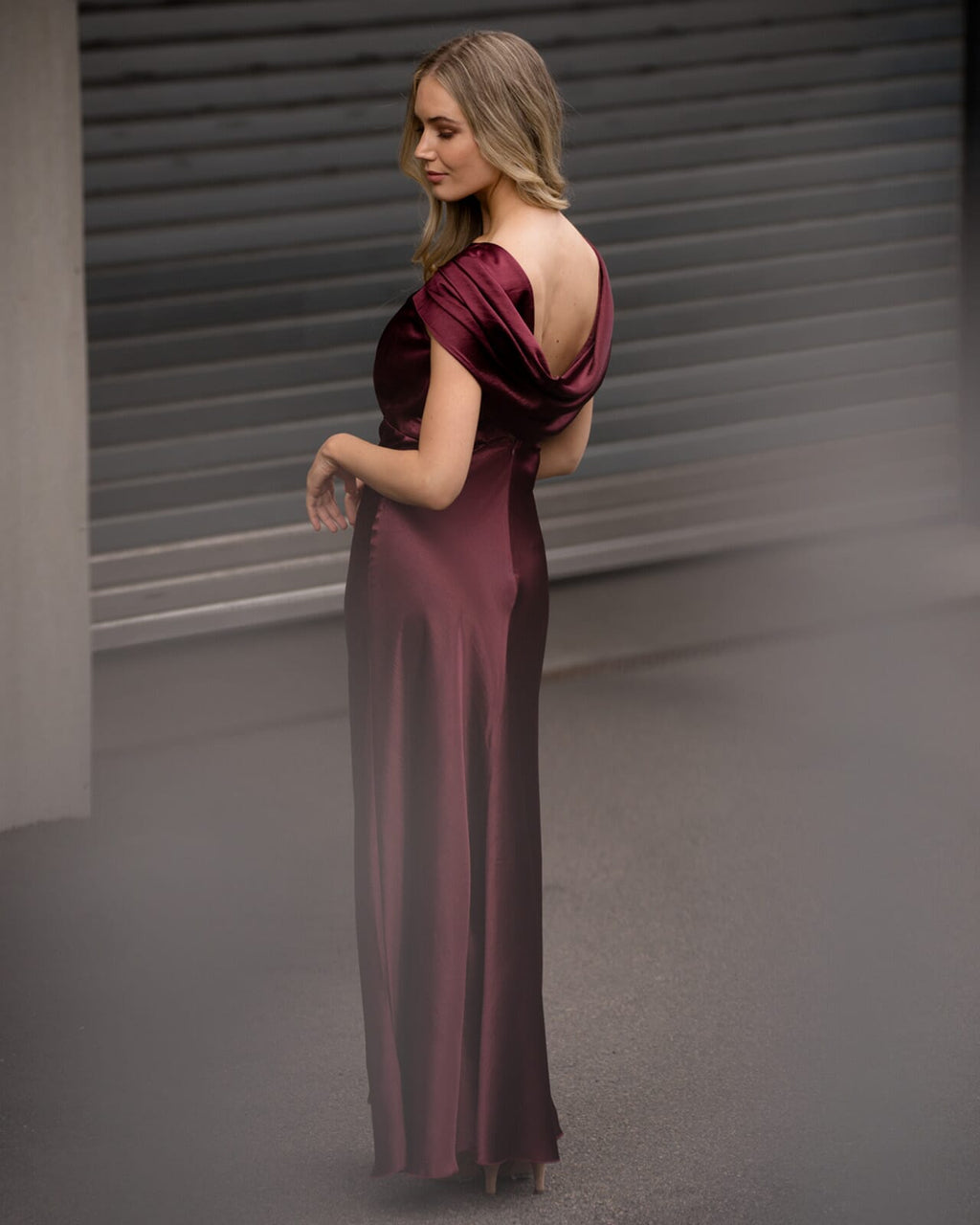 FLOYD Maxikjole Amaris Heavy Satin - Deep Cherry