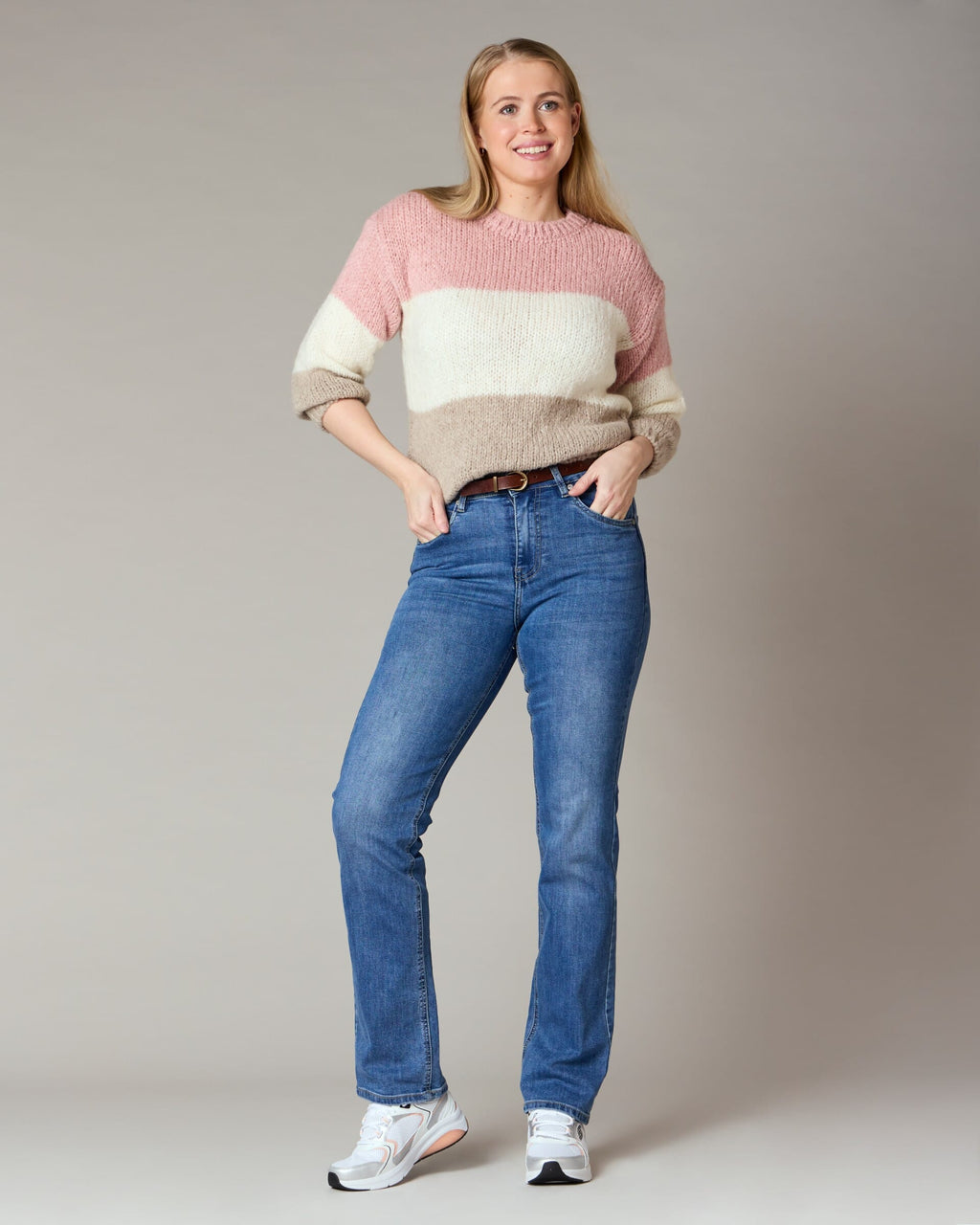 FLOYD Jeans Hana 1016 - Medium J. Blue