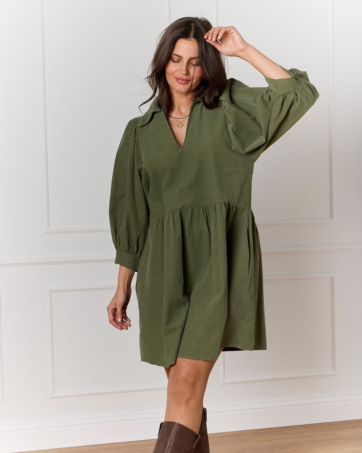 FLOYD Kjole Larina Babycord - Army Green