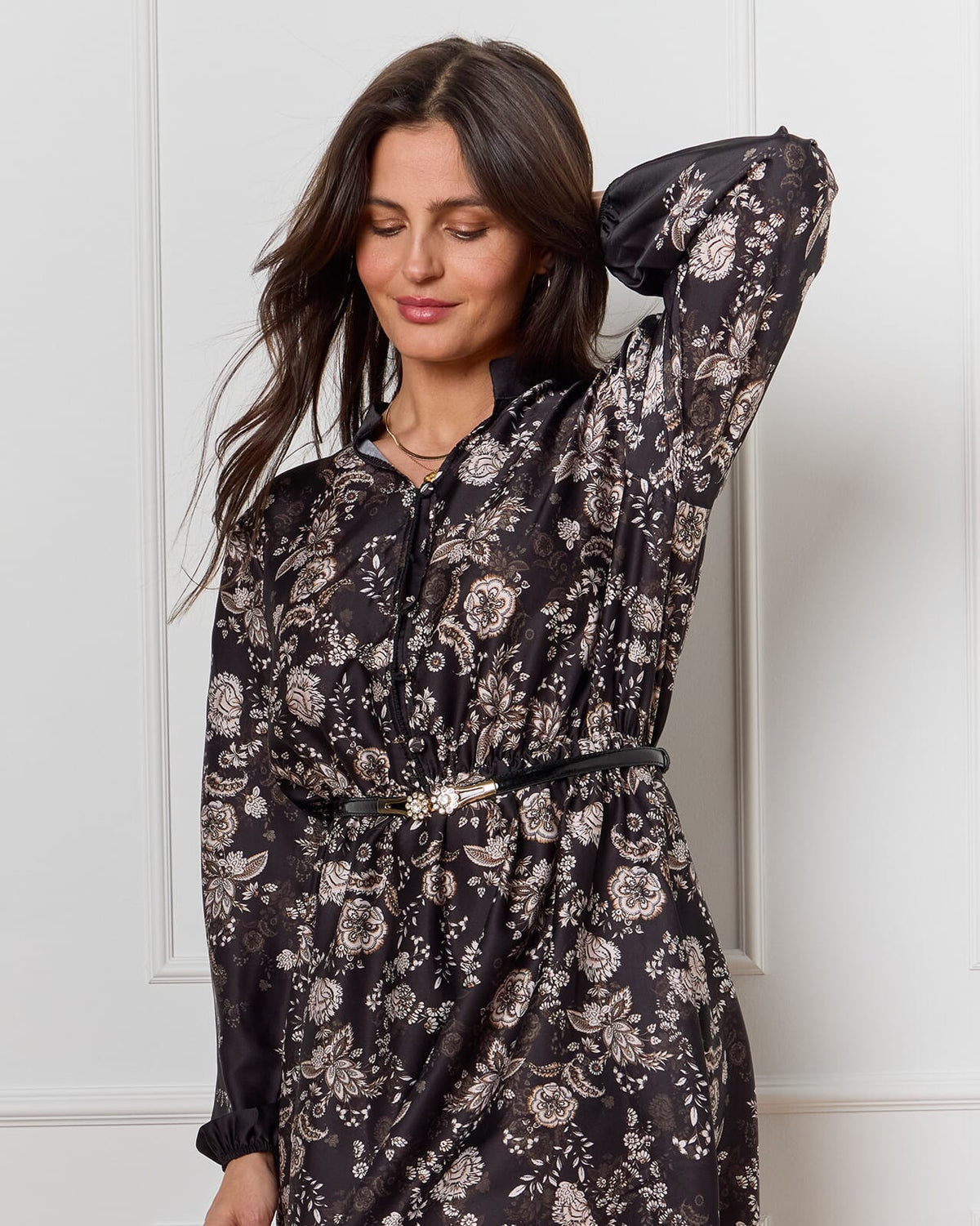 FLOYD Kjole Malvine Satin Paisley - Black