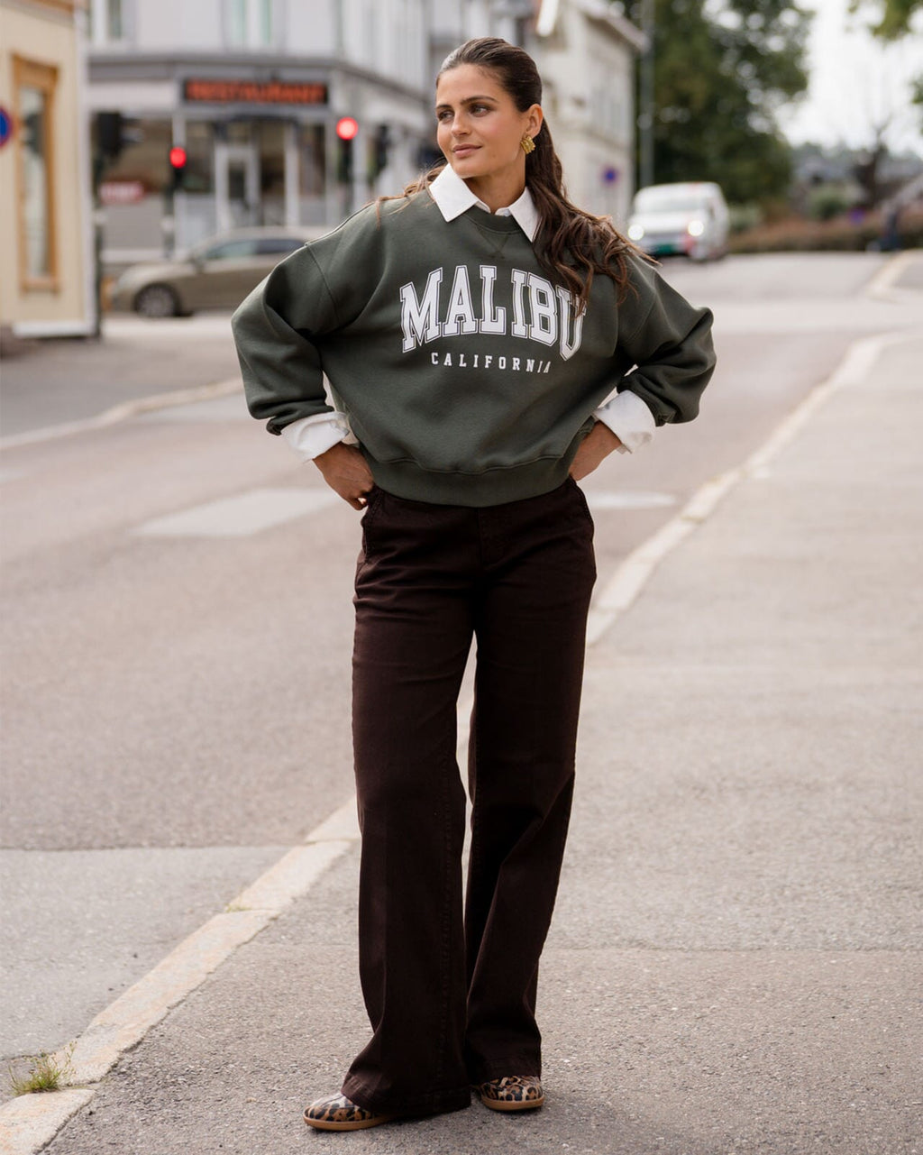 FLOYD Collegegenser Dalila Malibu - Mossy Green