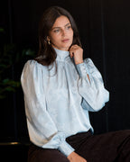 FLOYD Bluse Alvira Satin - Ice Blue