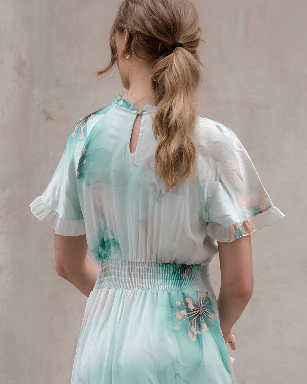 FLOYD Maxikjole Liane Satin Blom - Island Green