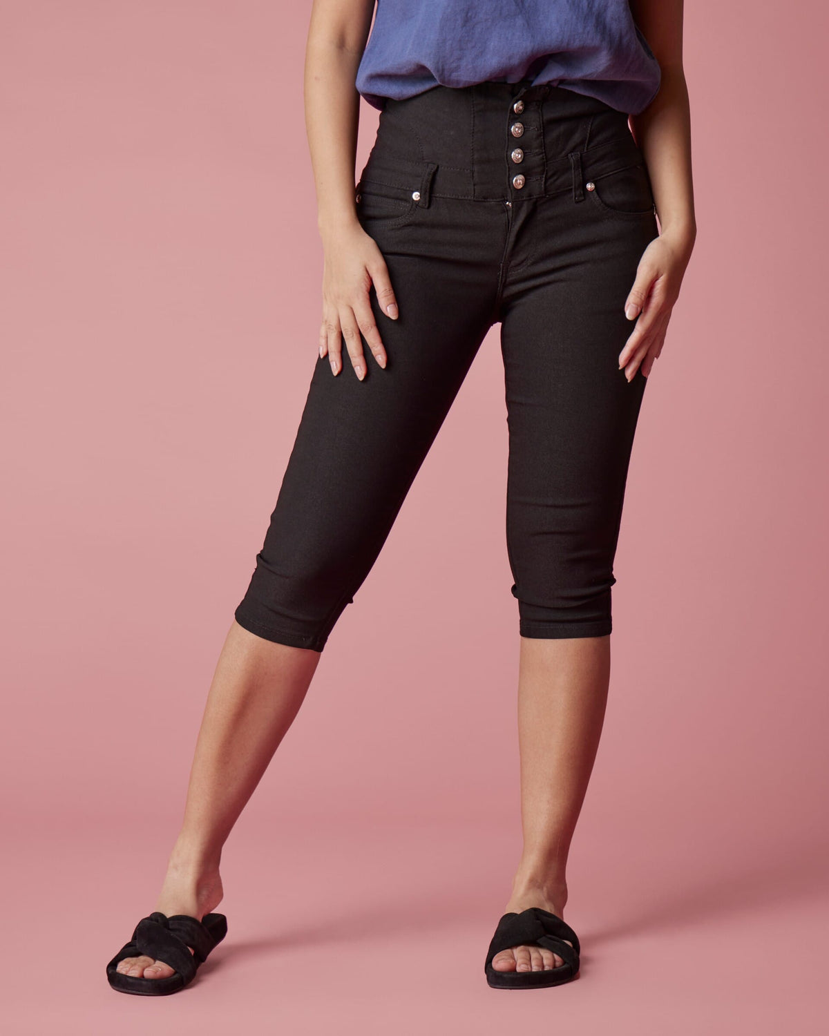 FLOYD Capri Angelina 180A - Black