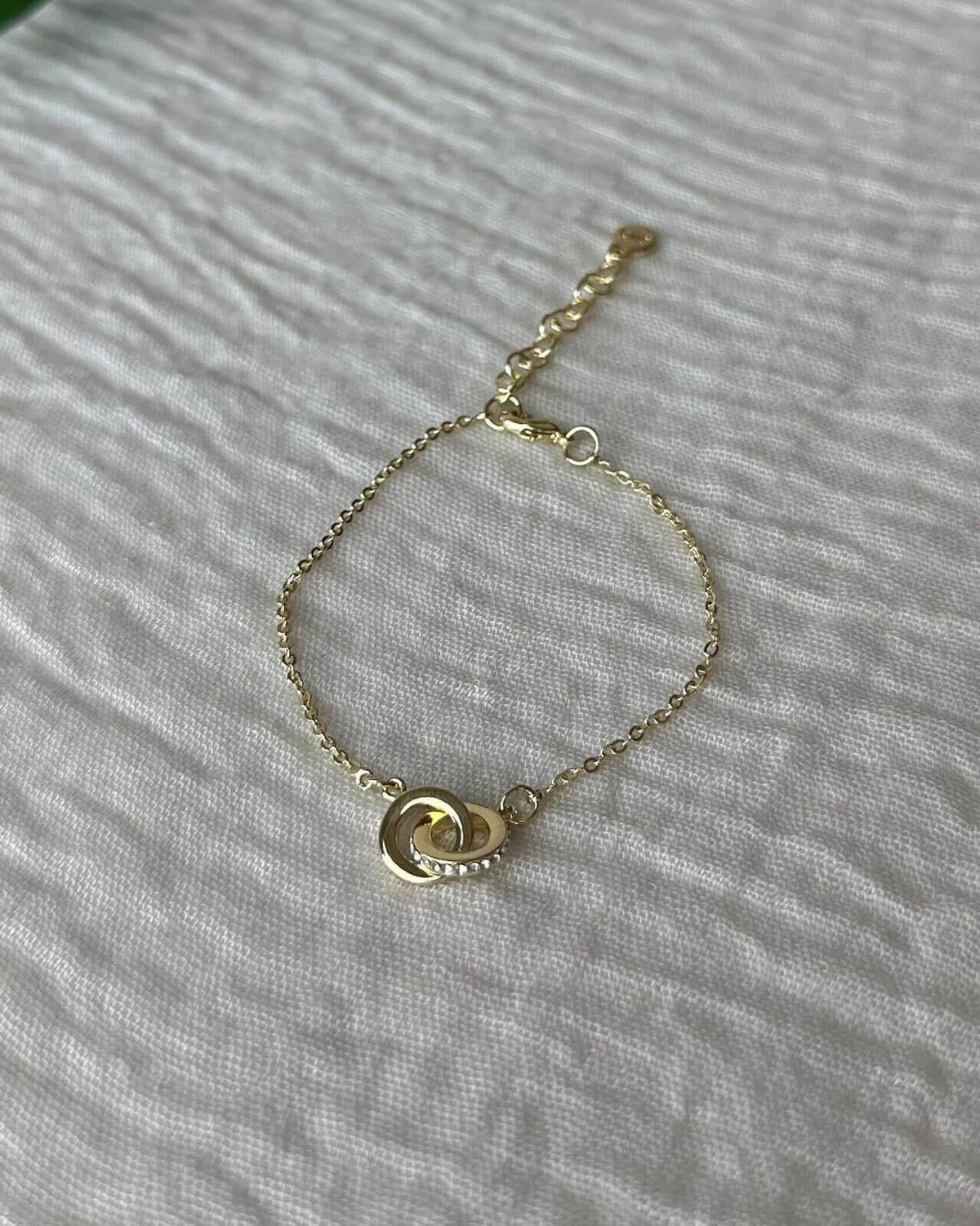 Snö of Sweden Armbånd Connected Chain Bracelet - Gold/ Clear