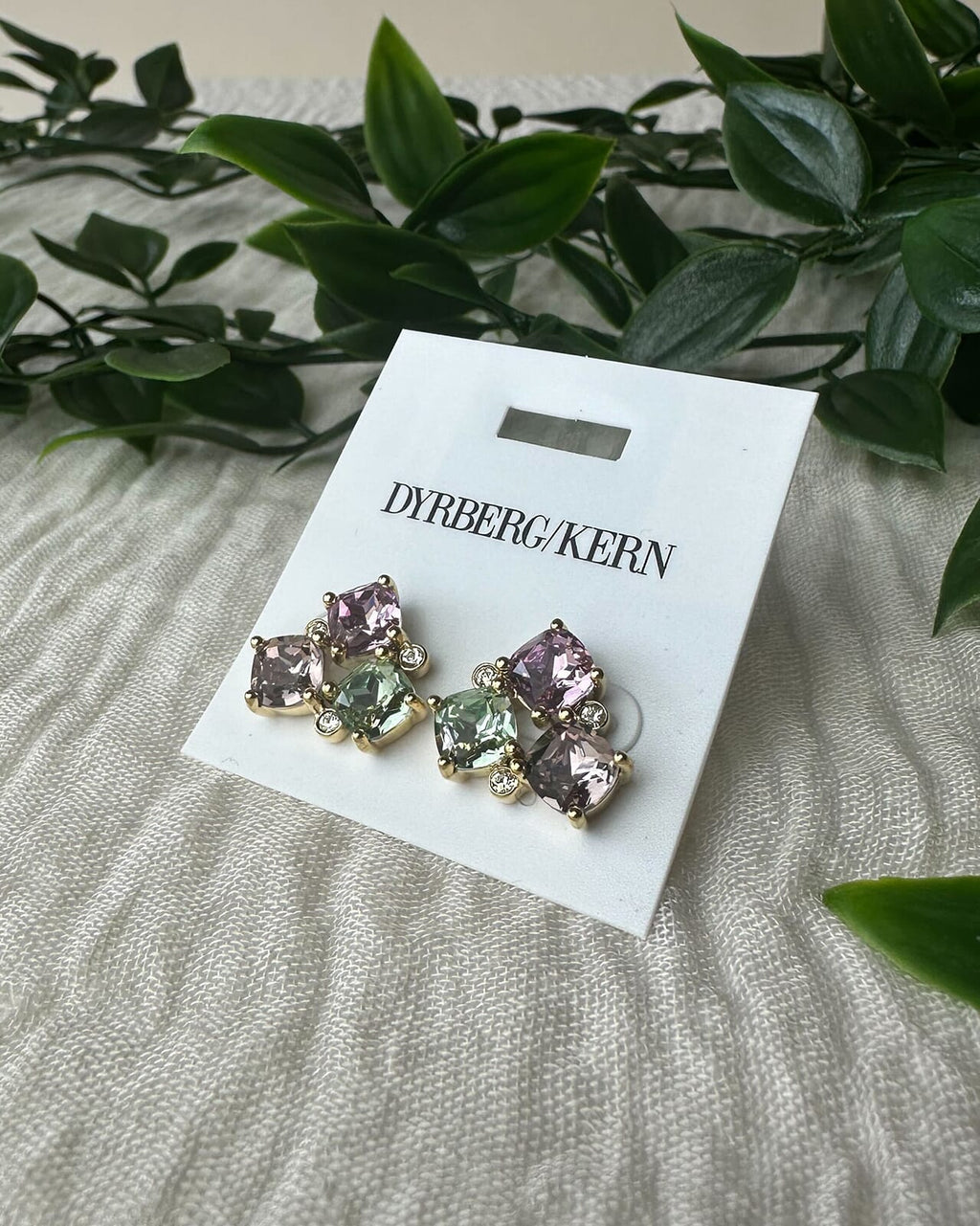 DYRBERG/KERN Øredobber Viena - Gold/ Rose/ Green