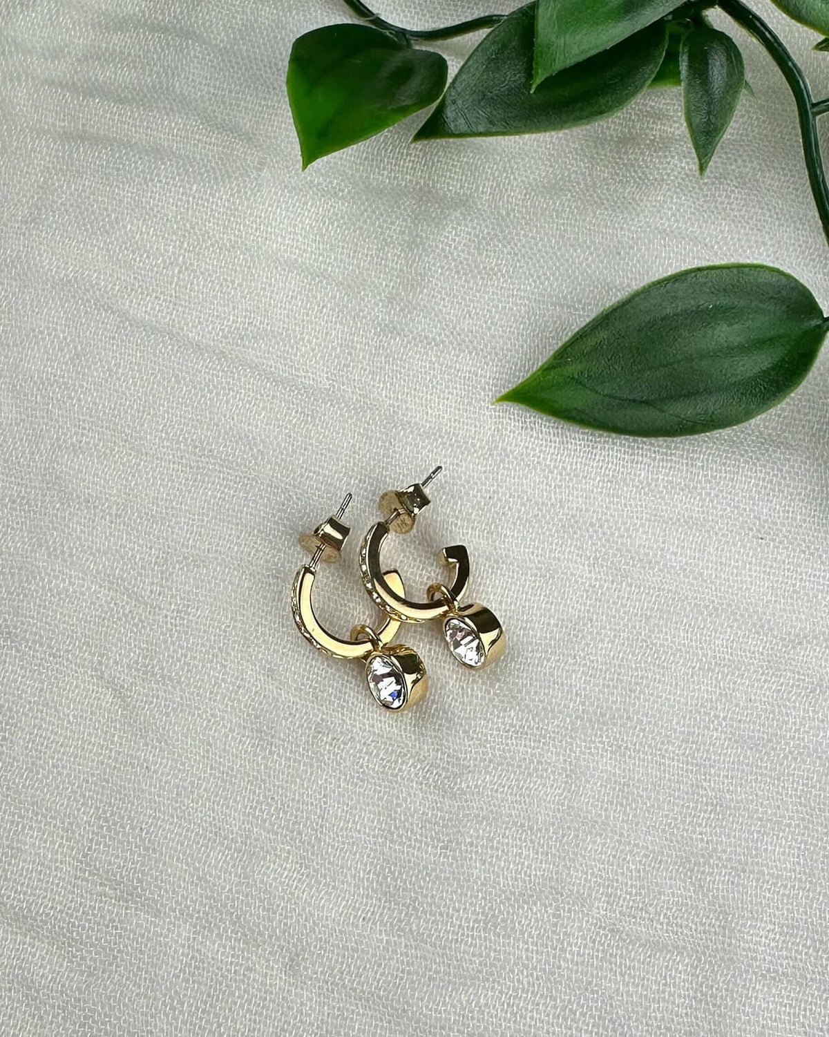 DYRBERG/KERN Øreringer Dessa - Gold/ Crystal