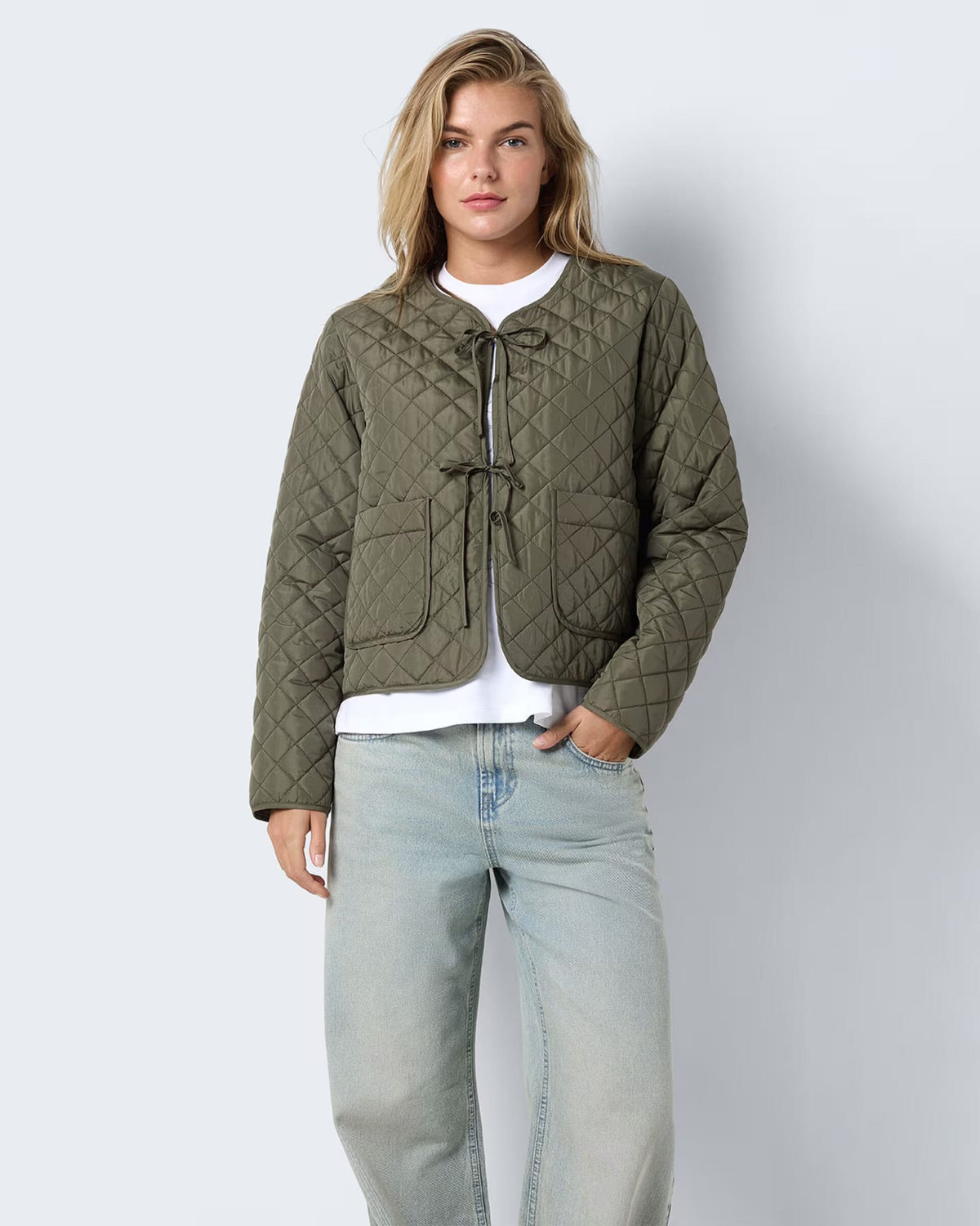 NOISY MAY Jakke Iris Quilted Bow Jacket - Kalamata
