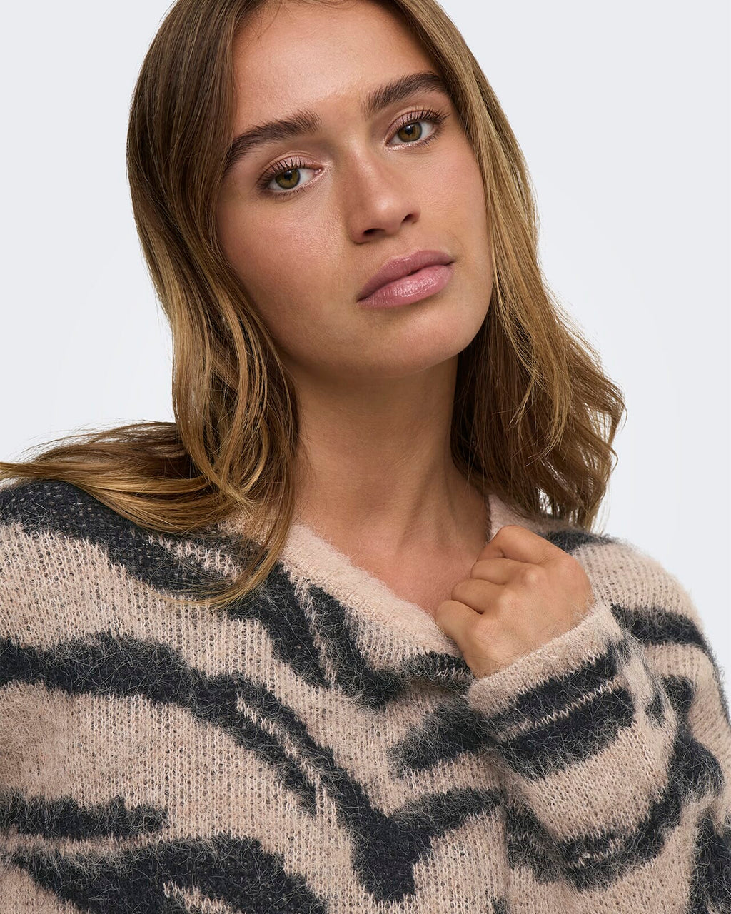 JDY Strikkegenser Cecilie L/S On Animal - Egret w. Black Tiger Stripes