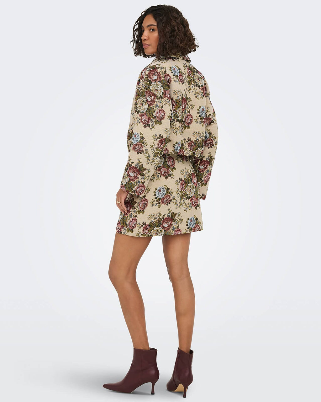 JDY Jakke Flola L/S Jacquard - Crème Brûlée/ Flower Jacquard