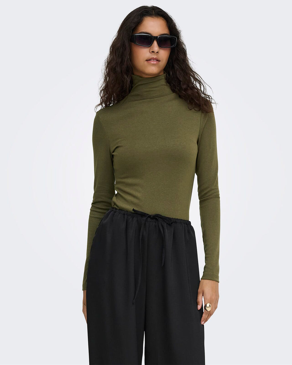 JDY Topp Tallis L/S Thunell Neck - Dark Olive