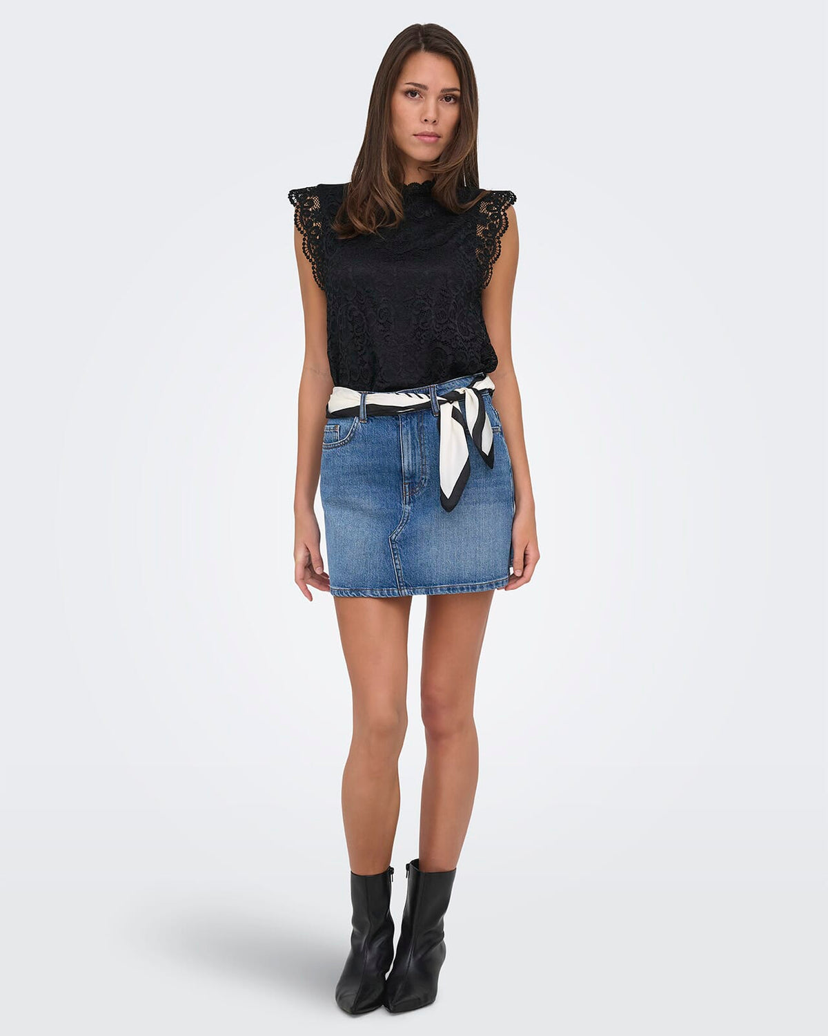 JDY Blondetopp Lotas S/L Lace - Black