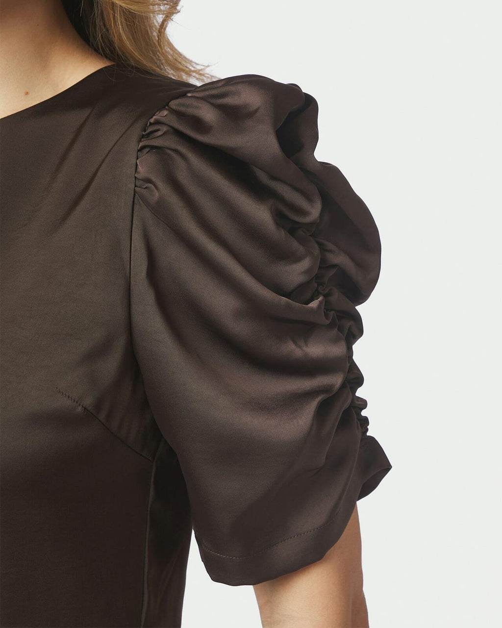 NEO NOIR Topp Benua Heavy Sateen - Dark Brown