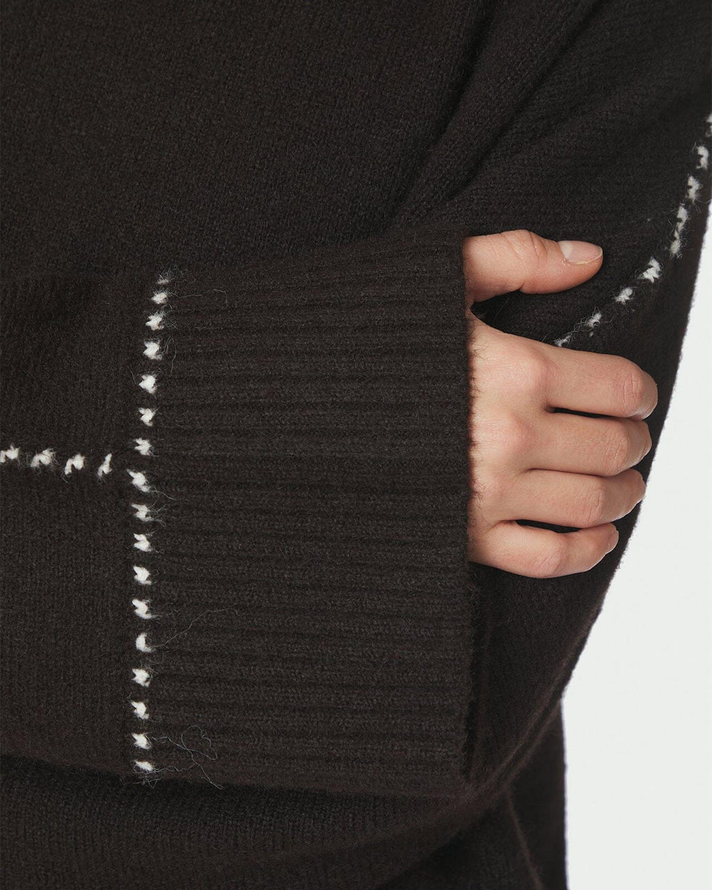 NEO NOIR Strikkegenser Roeme Knit Stitch - Dark Brown