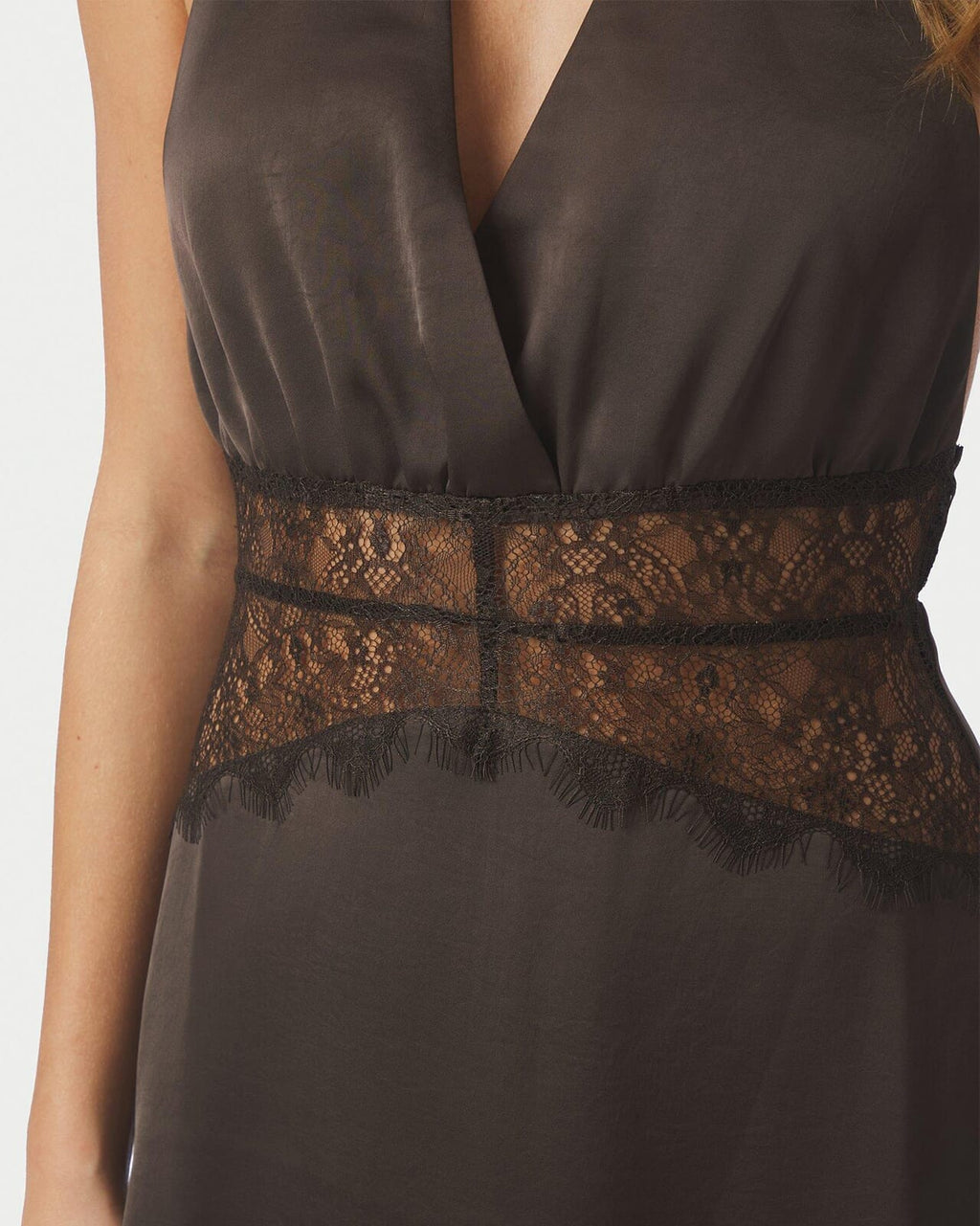 NEO NOIR Maxikjole Jasine Heavy Sateen - Dark Brown