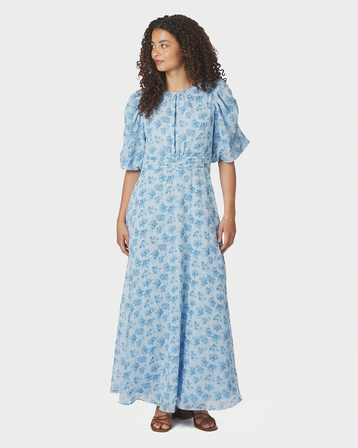 NEO NOIR Maxikjole Kikka Chiffon Flower - Light Blue