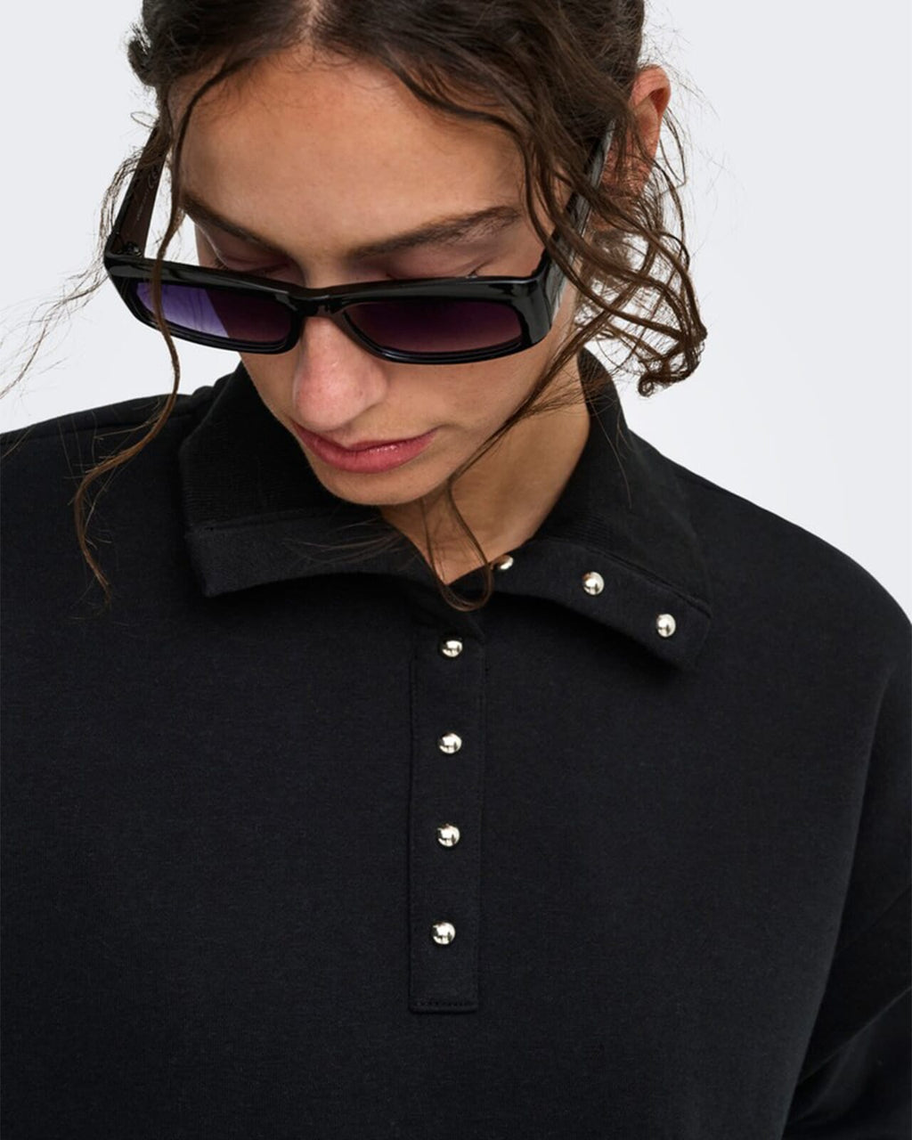 ONLY Collegegenser Coralie L/S Button Collar - Black/ Silver buttons