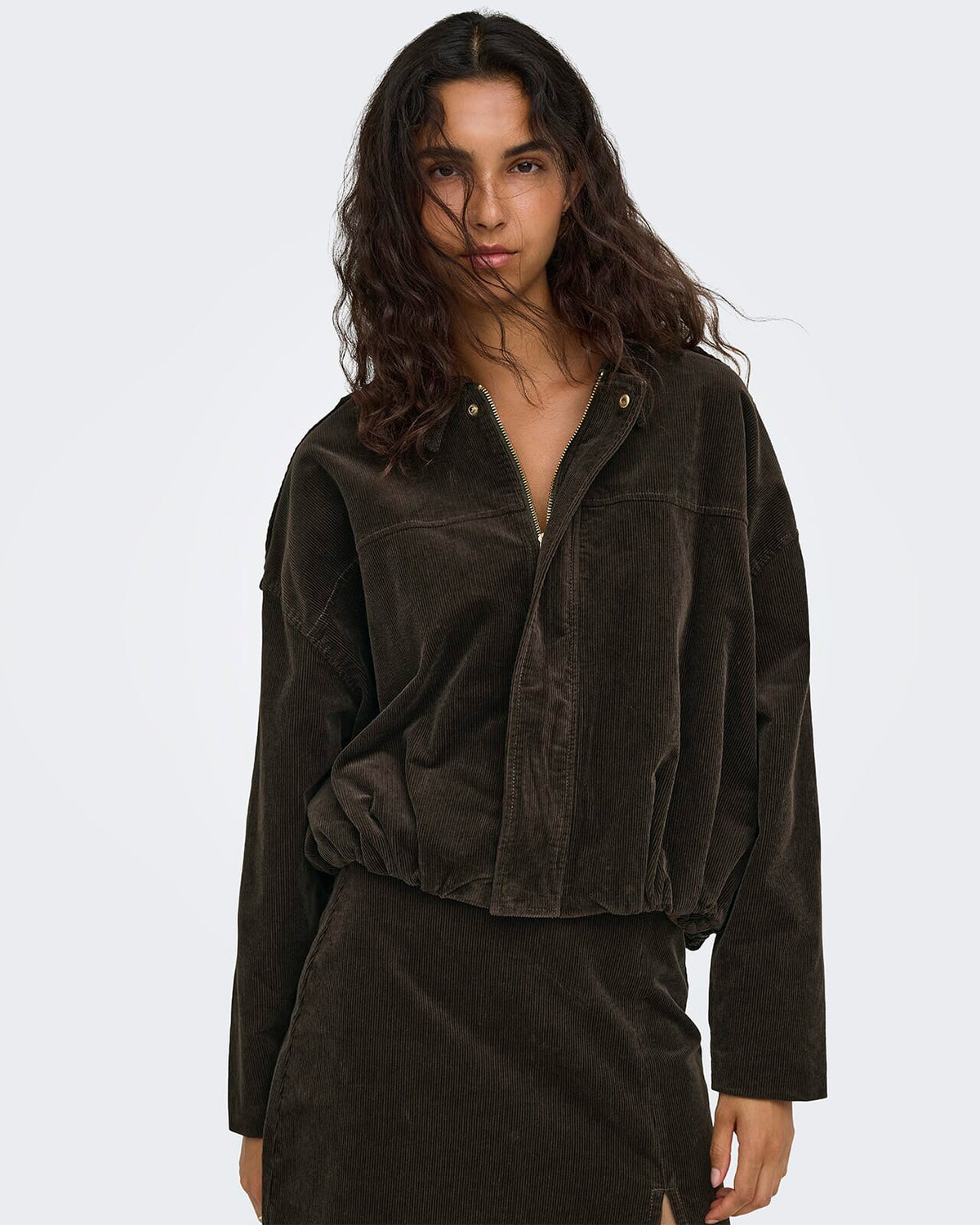 ONLY Bomberjakke Moon-Flora L/S Cord Bomber - Chocolate Brown