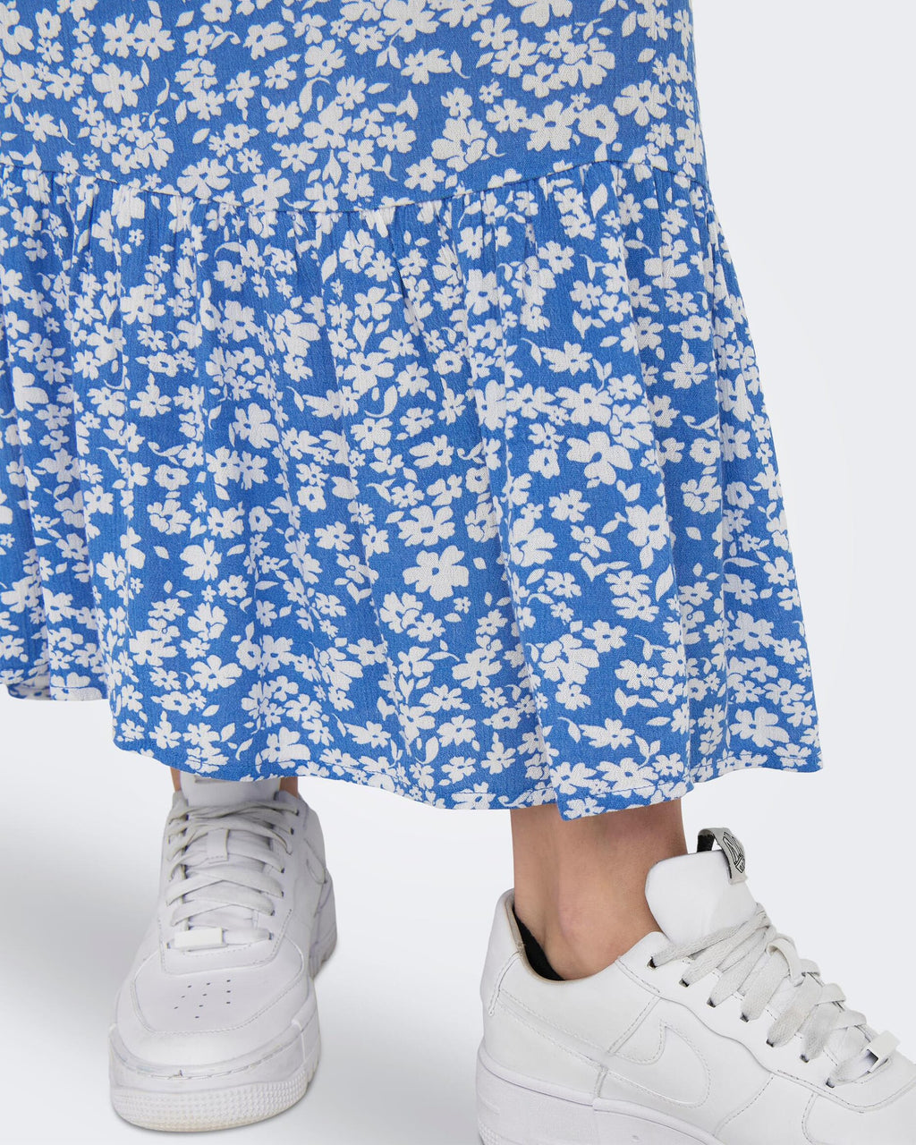 ONLY Midikjole Chianti S/S Long - Marina/ White Flower