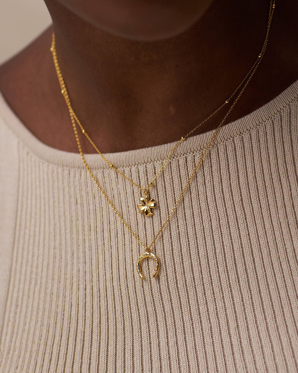 ORELIA Kjede Clover Charm Necklace - Gold