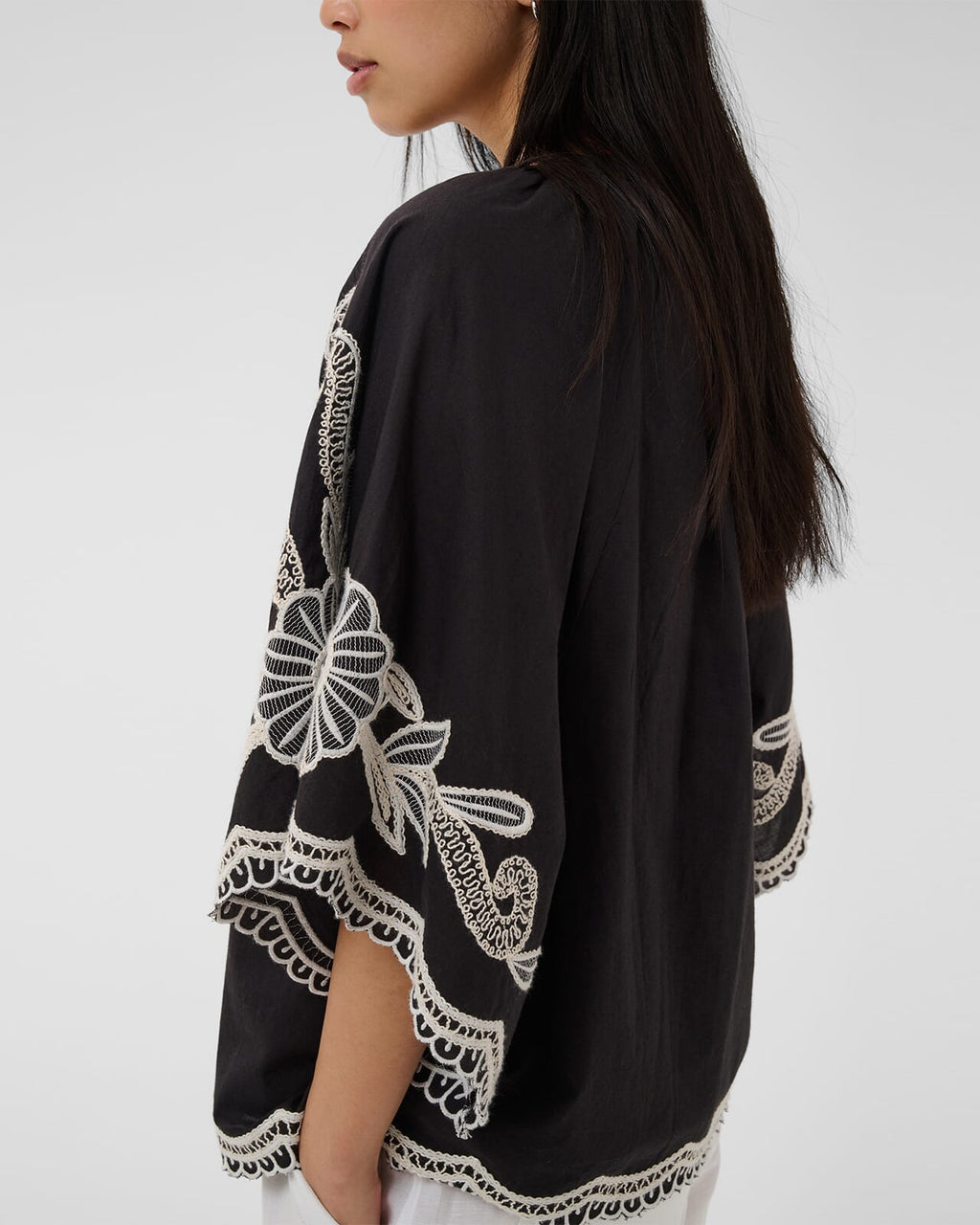 FLOYD Bluse Biancha - Black/ Offwhite emb