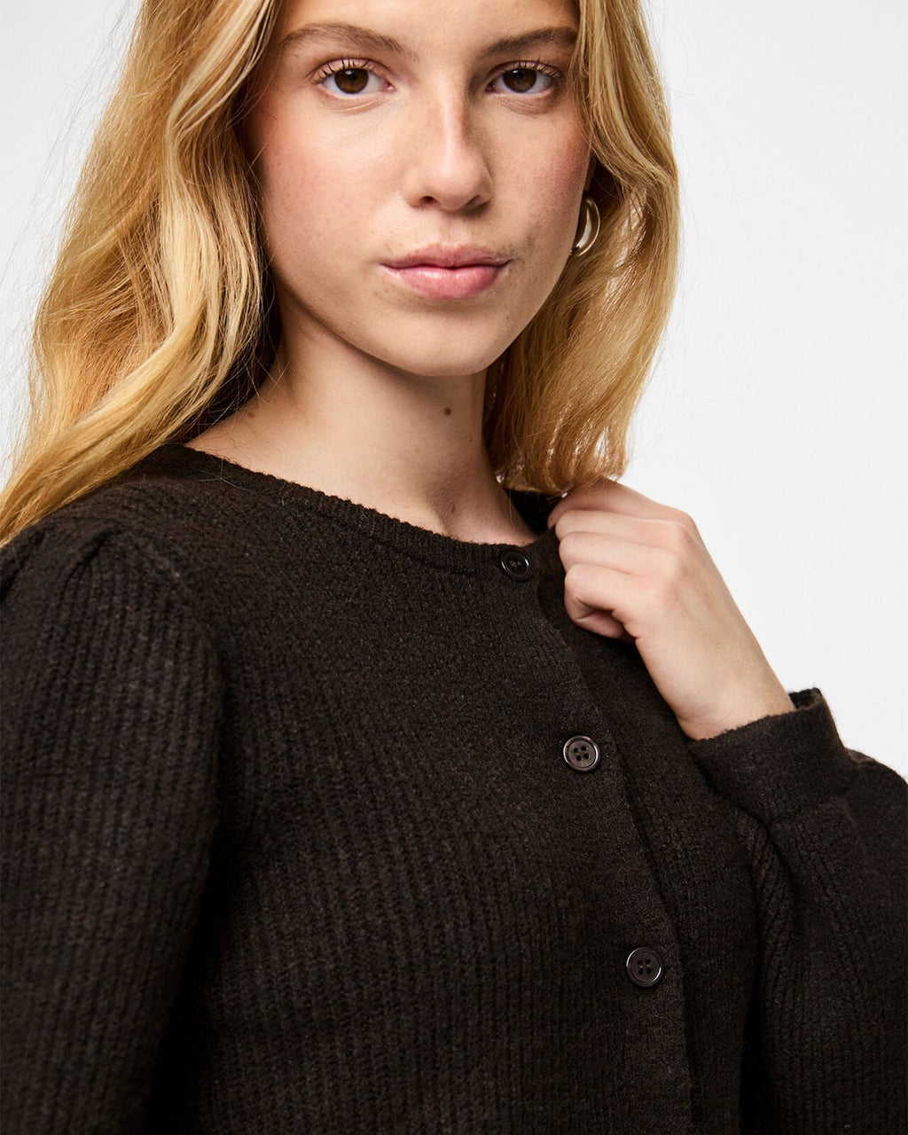 PIECES Strikket Cardigan Silly LS Puff - Hot Fudge Melange