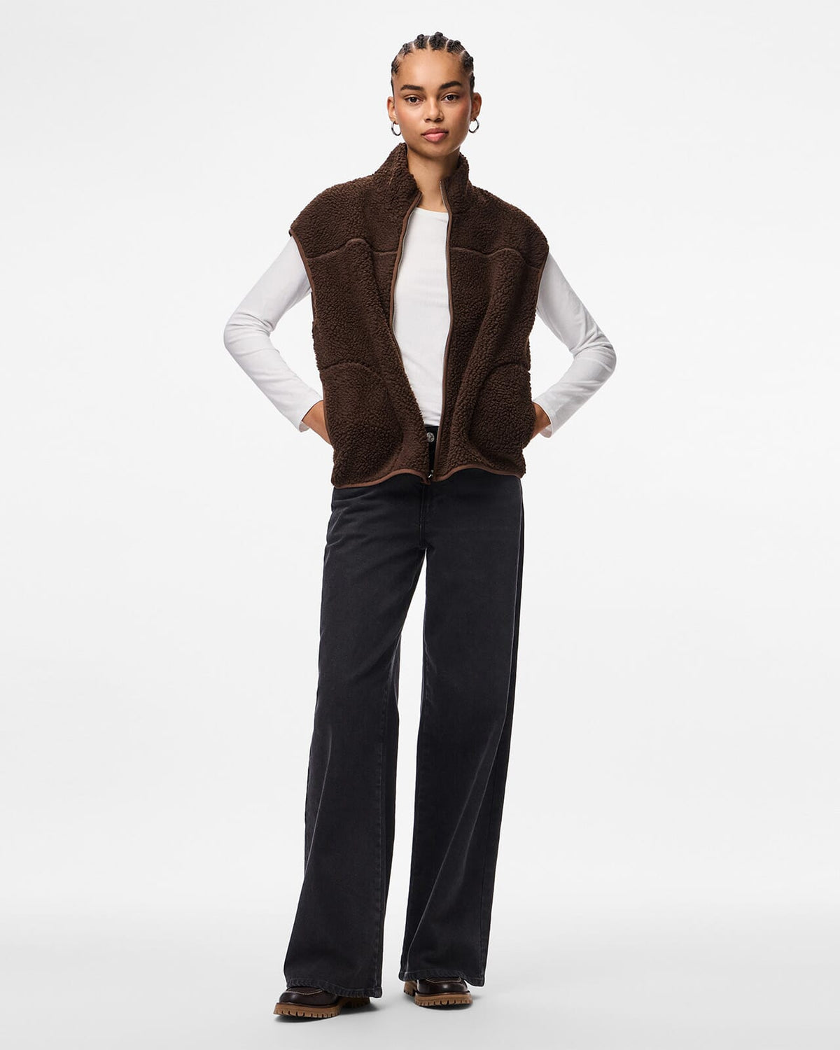 PIECES Teddyvest Sadia Teddy Vest - Hot Fudge