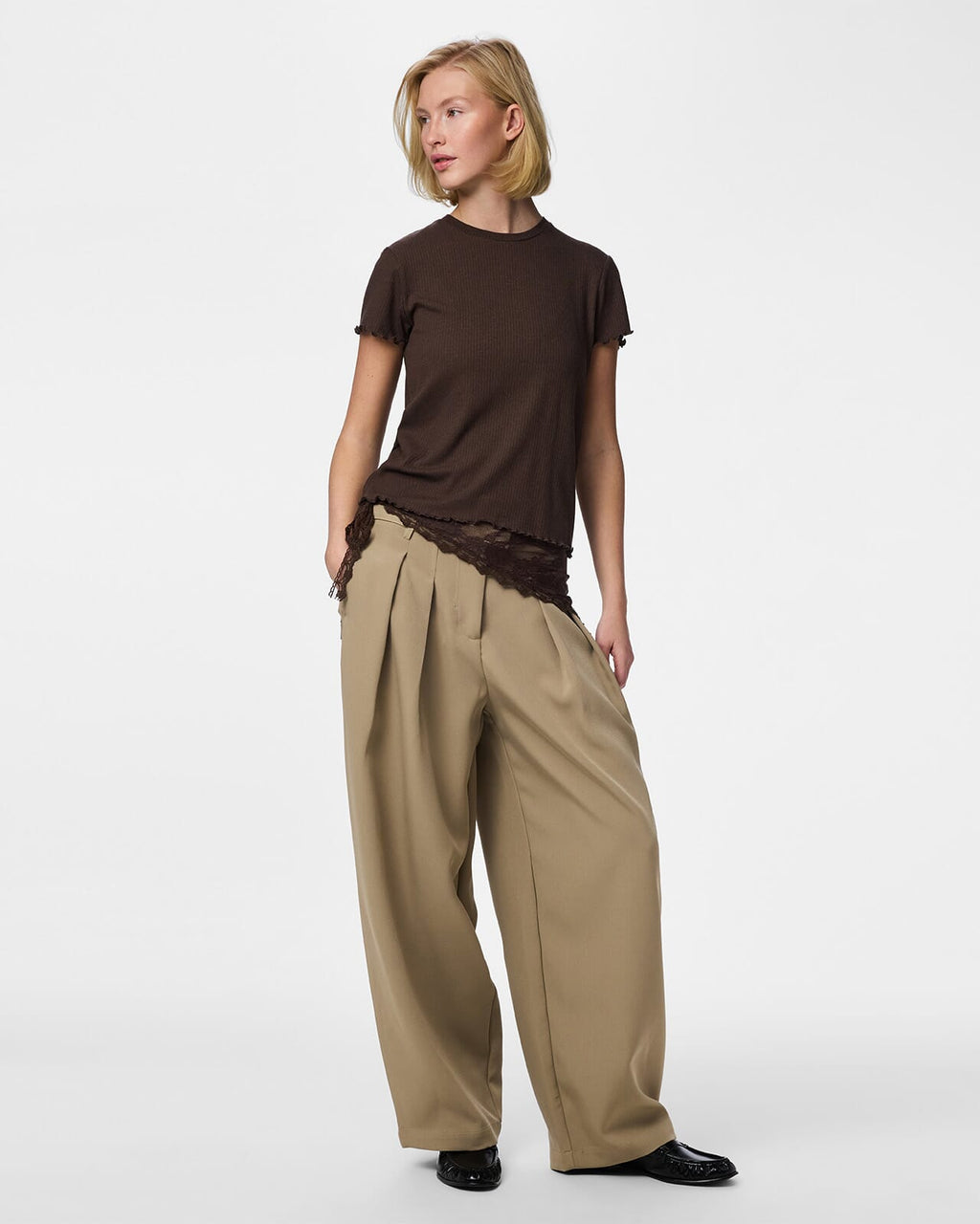 PIECES T-skjorte Nicca SS O-neck - Hot Fudge