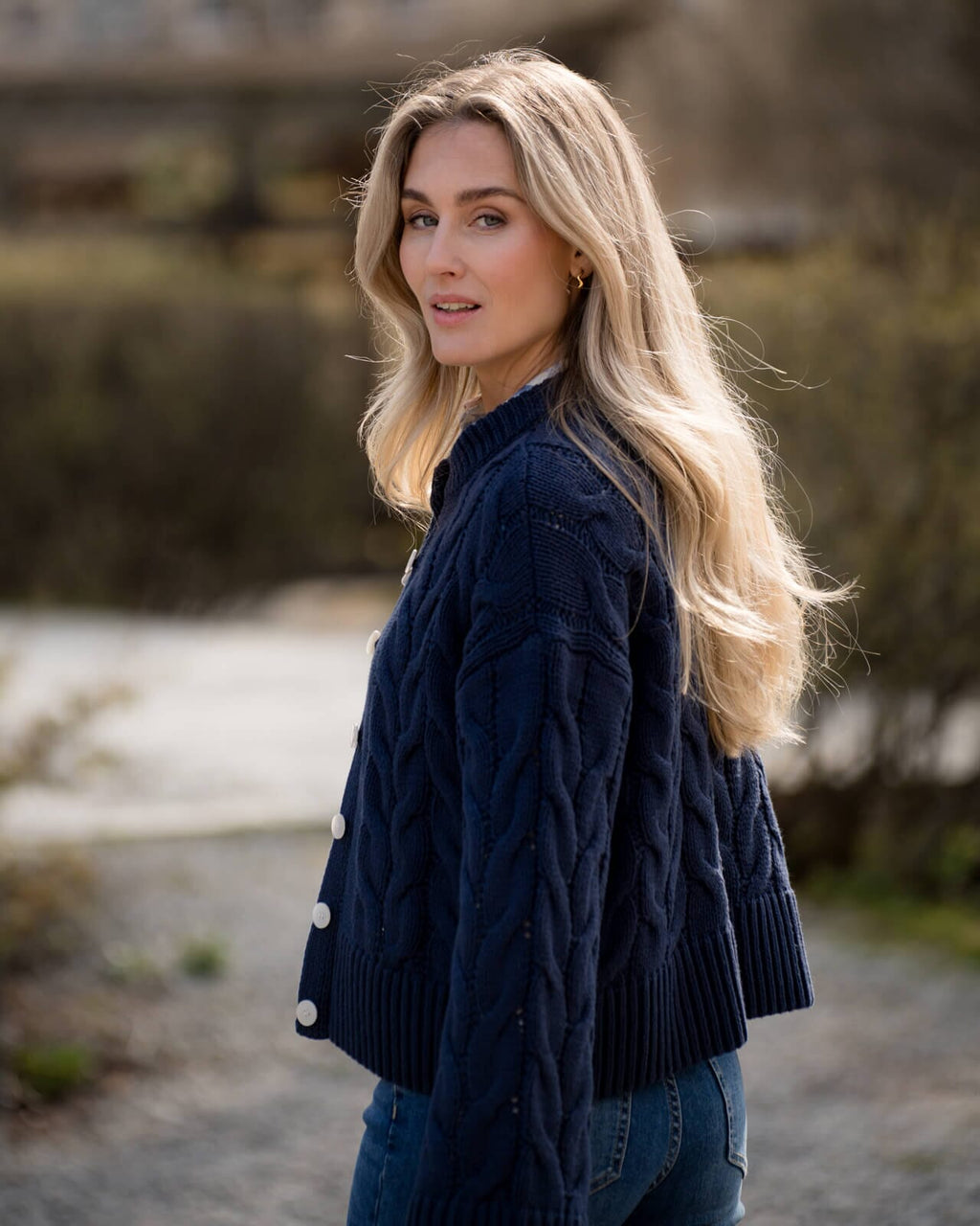 VERO MODA Strikket Cardigan Svea Thea LS O-neck Cable - Navy Blazer