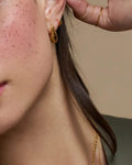 Orelia Øredobber Organic Droplet Earring - Pale Gold