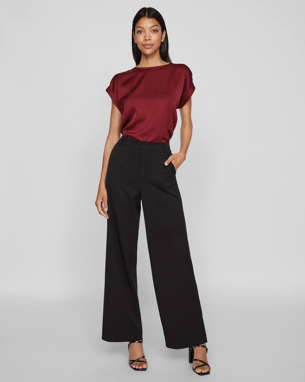 VILA Topp Ellette S/S Satin Top - Cabernet